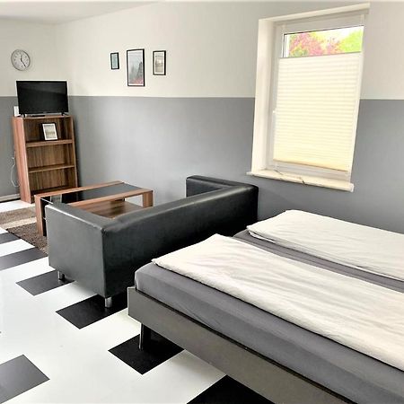 Apartment Voll Moebeliert Mit Balkon ブレーメン エクステリア 写真