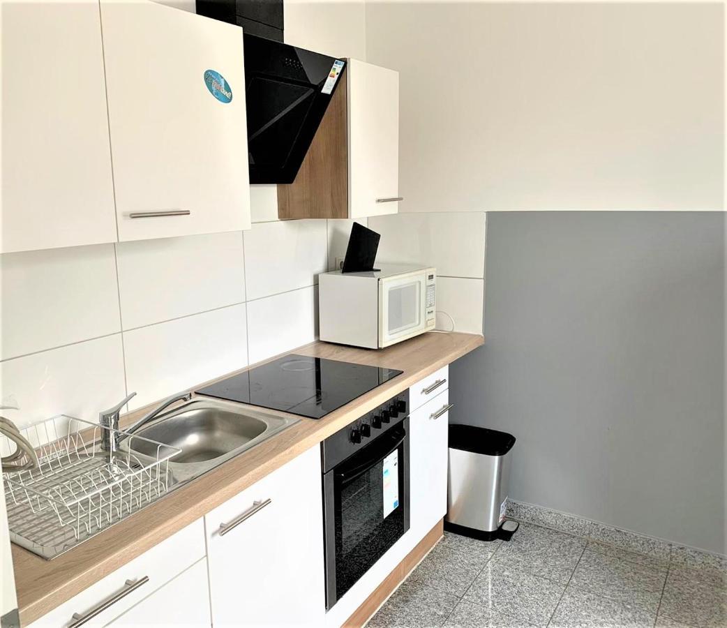 Apartment Voll Moebeliert Mit Balkon ブレーメン エクステリア 写真
